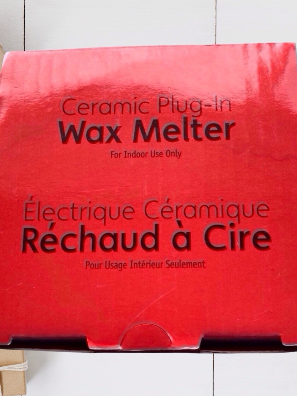 Darice, Ceramic Plug-In Wax Melter, Holiday Snowman, White/Red new in box - Picture 4 of 5